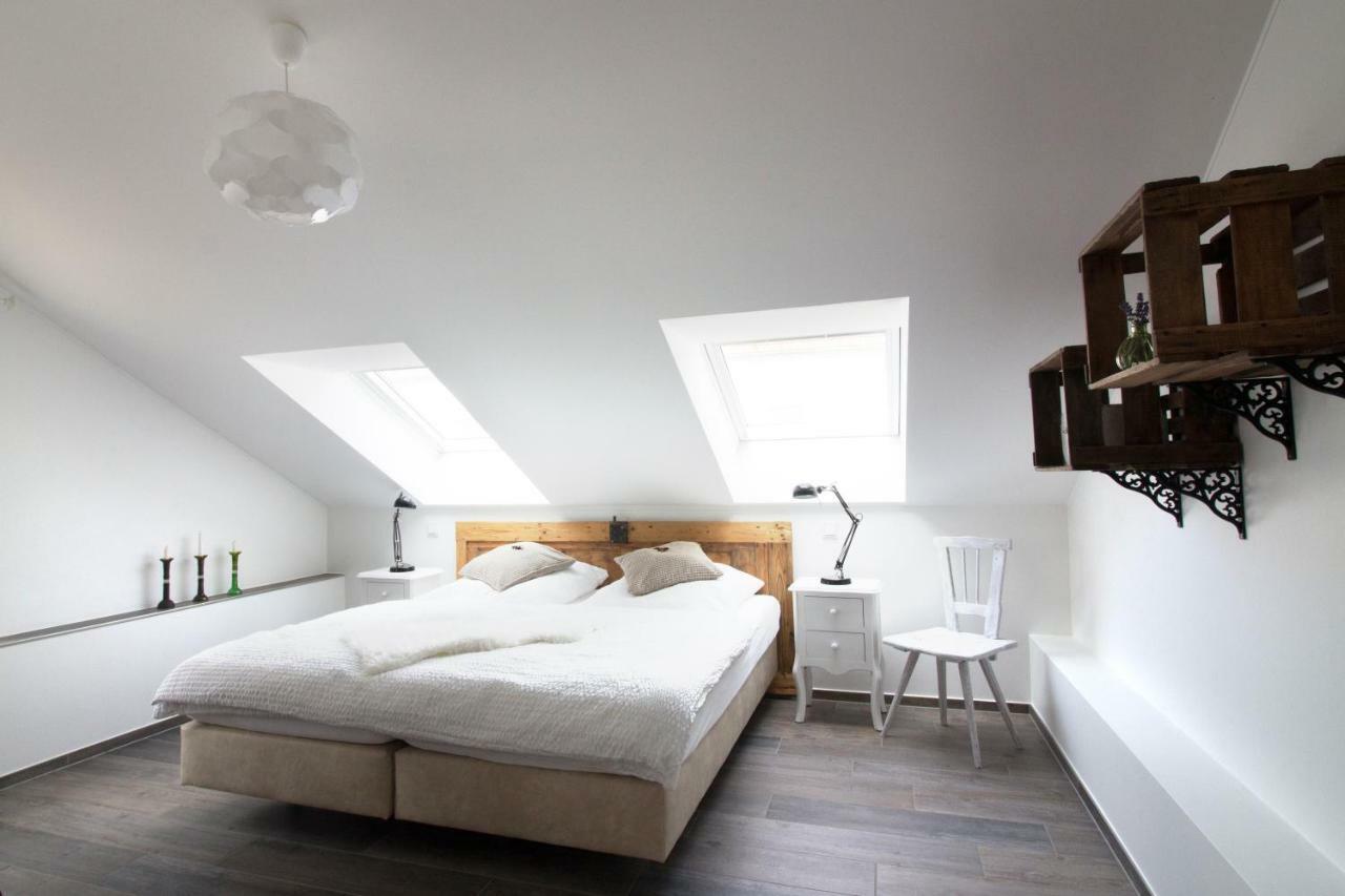 Zur Alten Rebe Ferienhaus Und Weingut Konz Zewnętrze zdjęcie